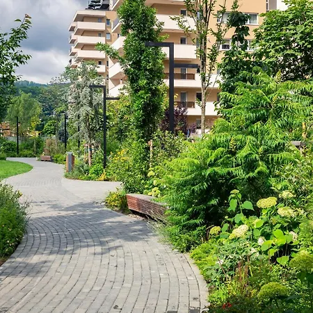 Modern Escape In Urban Plaza Brasov