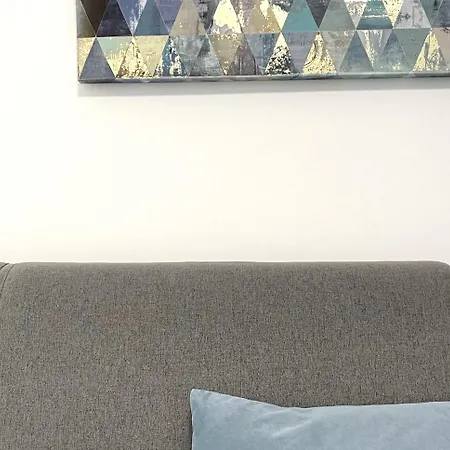 Apartment Modern Escape In Urban Plaza *